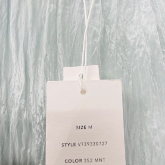 Vince Asymmetric Crinkle Mint Blue Midi Crinkle Skirt NWT Size Medium MSRP $325 - Picture 12 of 15